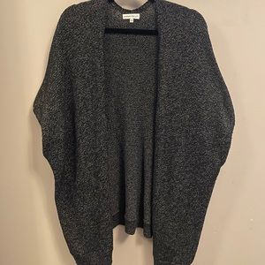 Community Ionic Cape